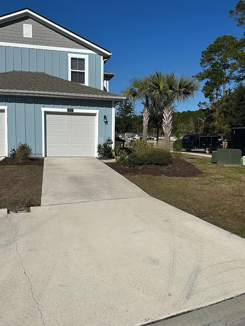 852 Capitol Pkwy - 852 Capitol Prkway Jacksonville — Photo 3