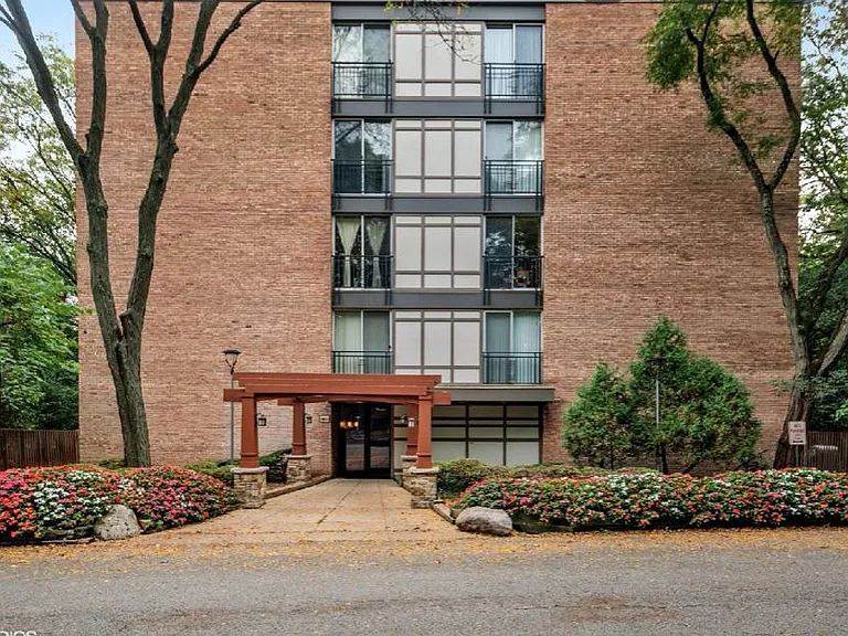 5810 Oakwood Dr #3E — Photo 8