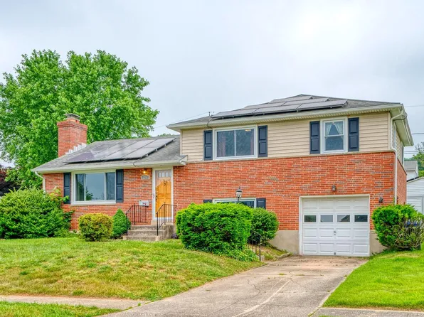 135 Hollow Brook Rd, Lutherville Timonium, MD 21093