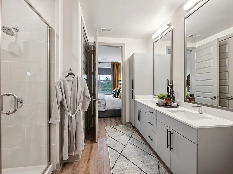 Aura Fifty4 — Photo 10
