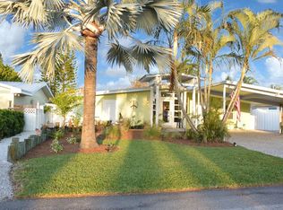 822 Bayview Dr, Ruskin, FL 33570