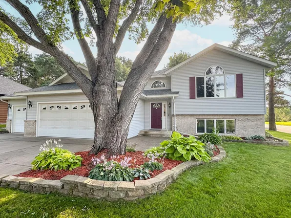 1892 E Highview Dr, Sauk Rapids, MN 56379