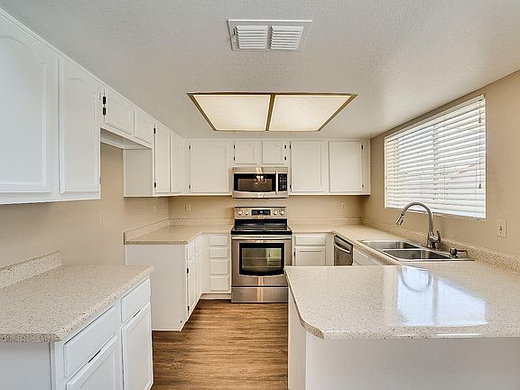 5th image of 115 W Juanita Ave