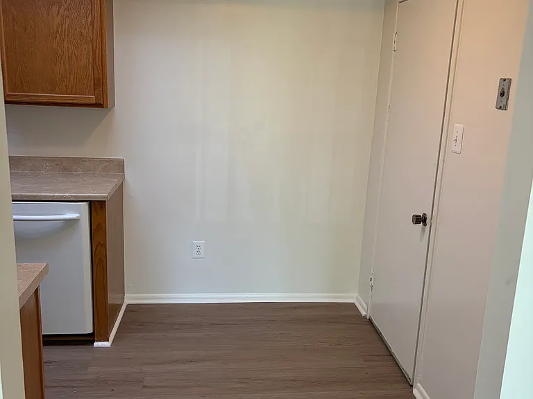 10251 Prince Pl #106 — Photo 8