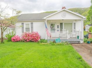 909 N Elm Ave, Erwin, TN 37650