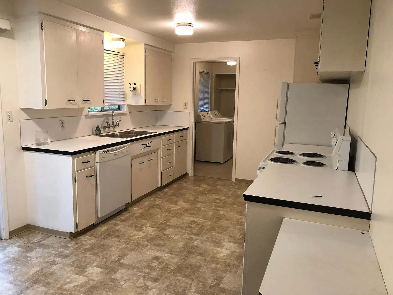 9814 240th Pl SW — Photo 2