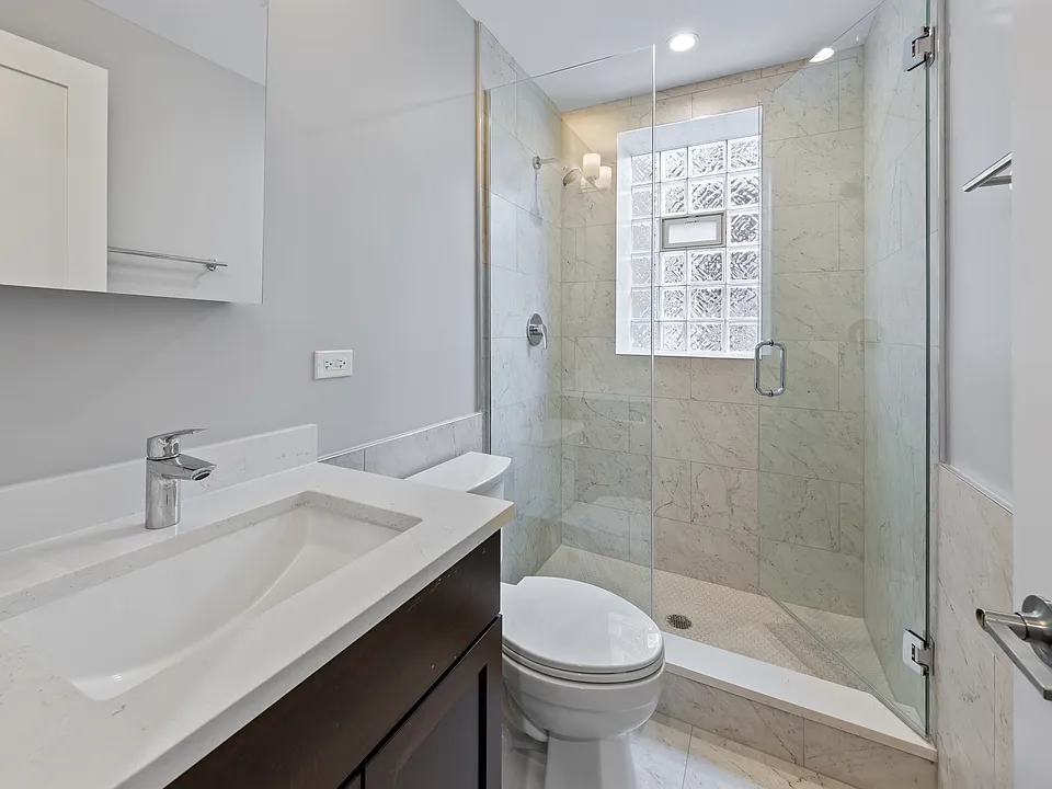1248 W Addison St #3A