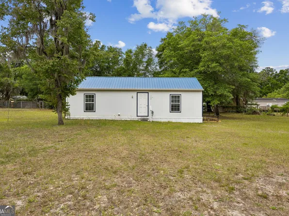 105 Mizell Gibson St, Folkston, GA 31537