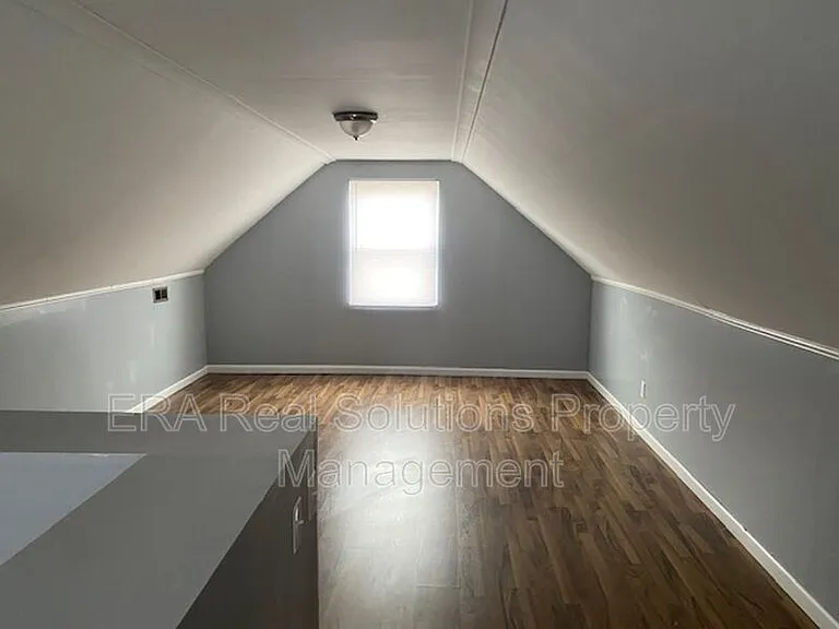 3327 McGuffey Rd — Photo 14