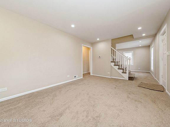 4th image of 14220 S Michigan Ave