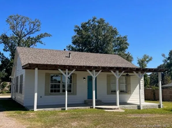 221 Vine St, Sulphur, LA 70663