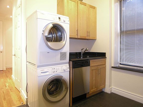 4th image of 20-22 Prince St #17