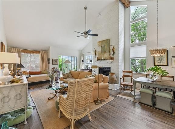 3rd image of 2606 Audubon Trce