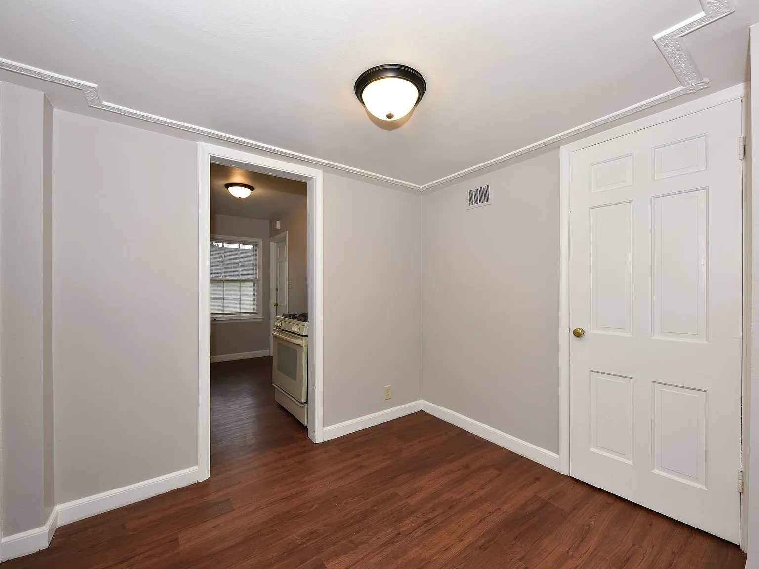 1 bed, 650 sqft, $850 — Photo 4