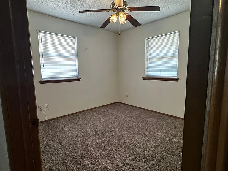 3225 N Peebly Dr — Photo 18