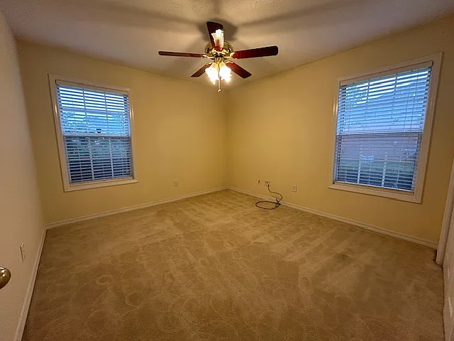 60 First Colony Dr — Photo 22