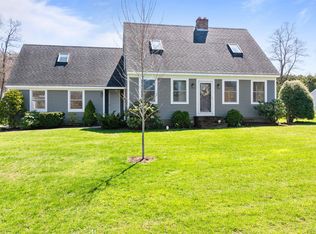 49 Bayview Ln, Shelburne, VT 05482