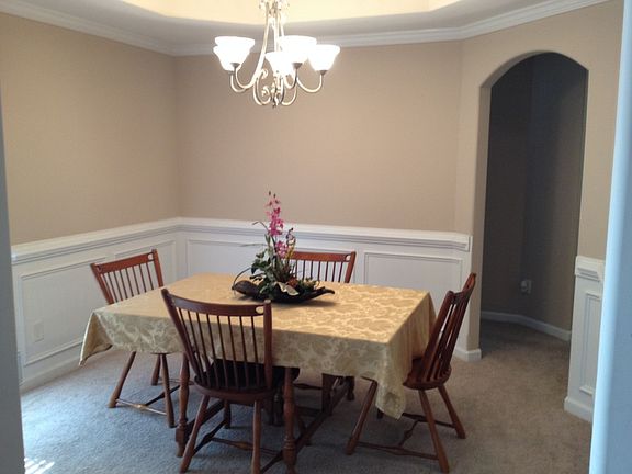 4th image of 221 Psalms Dr