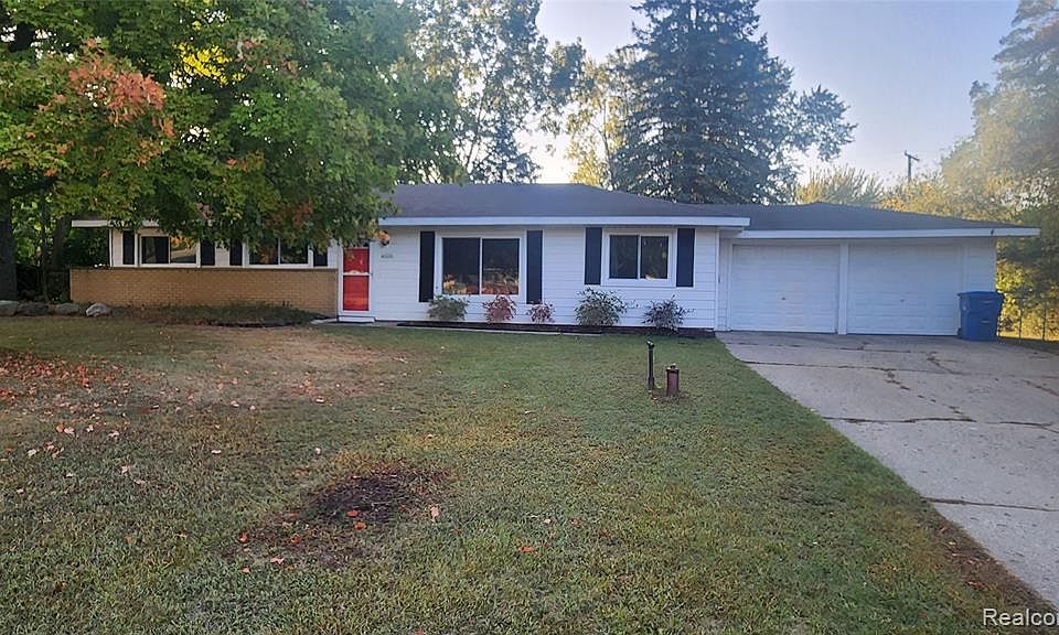 1st image of 6555 Manson Dr