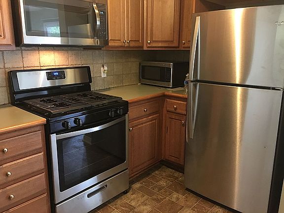 4th image of 117 Eola St SE