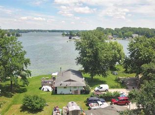 733 Ireland Dr, Warsaw, IN 46580
