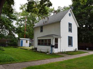 305 W Pearl St, Decorah, IA 52101