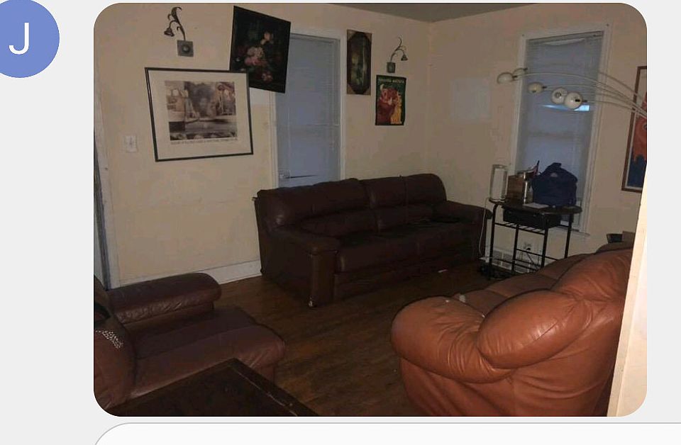 2nd image of 323 Exeter St