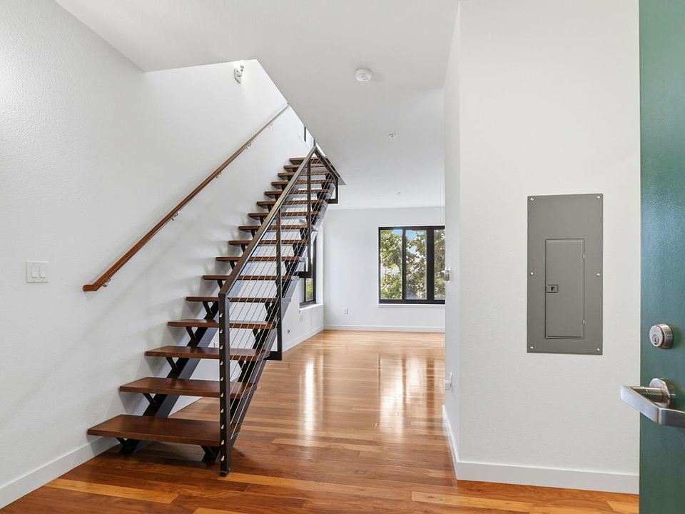 1st image of 88 Bush St Unit 3163