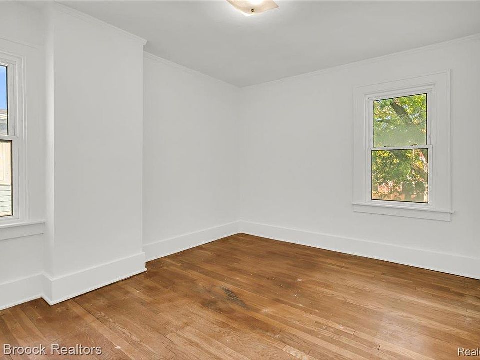 1218 Longfellow Ave, photo 16