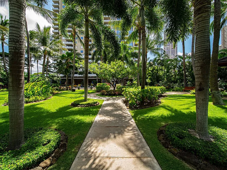 1551 Ala Wai Blvd #901 — Photo 26