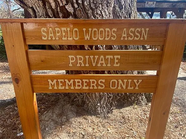 1183 Sidneys Aly NE, Townsend, GA 31331