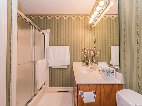 5th image of 401 Wellington Hills Cir #401