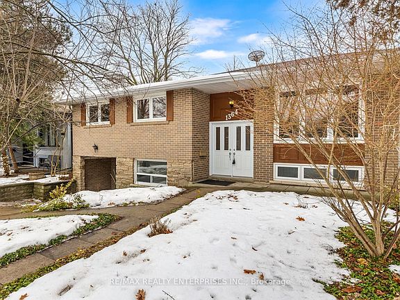 4th image of 1364 Everall Rd