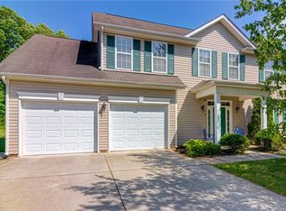 4516 Ridgefall Rd, Greensboro, NC 27410