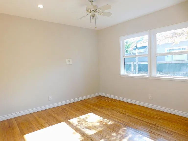 8109 Brimfield Ave — Photo 10