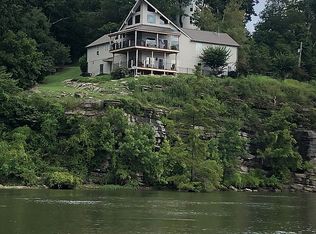 388 Brown Bluff Ln, Sugar Tree, TN 38380