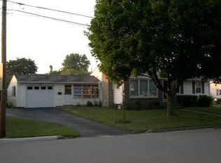 39 W Highland Ave, Cumberland, RI 02864