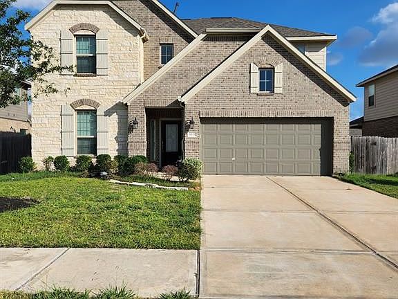 3rd image of 8615 Oakdale Bluff Ct