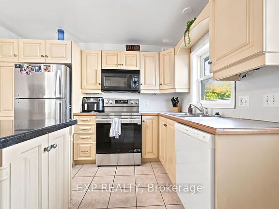 4th image of 468 Gillan Rd