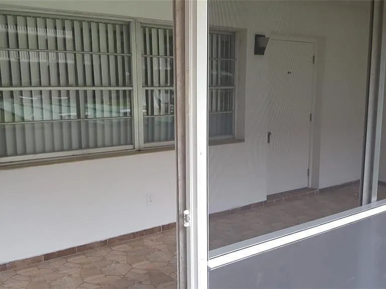 180 NE 12th Ave #17A — Photo 17