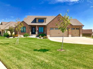 4424 Grande Bluffs Ct, Manhattan, KS 66503