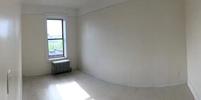 Rented by Smart NY Realty LLC | media 21