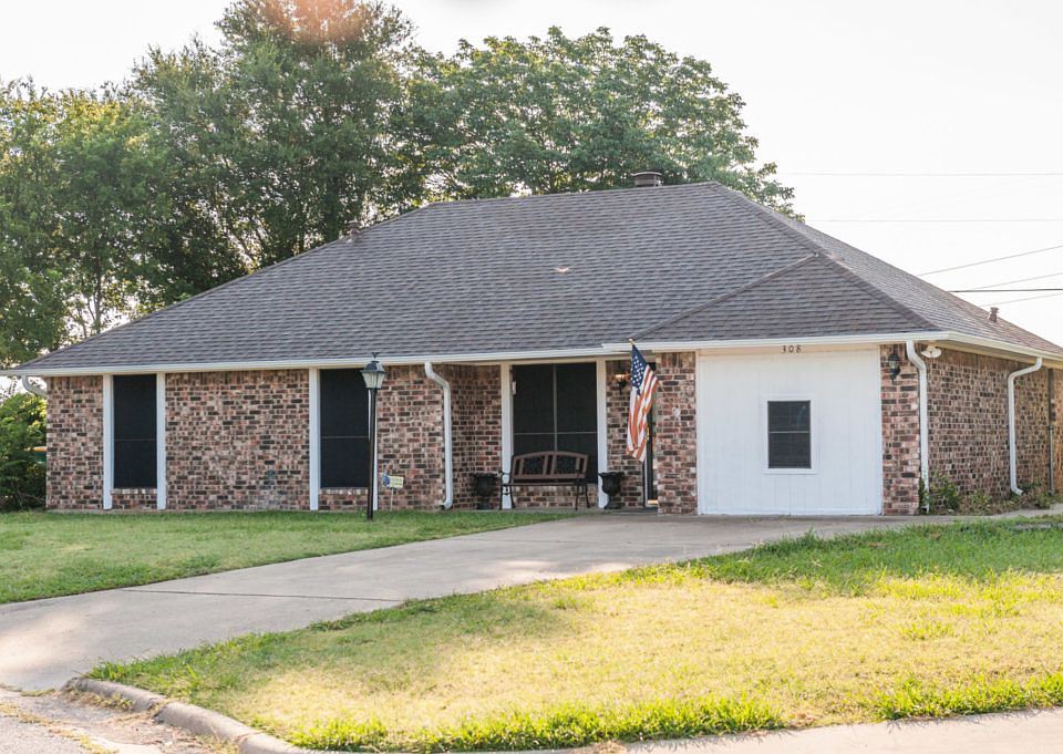 1st image of 308 Monica St
