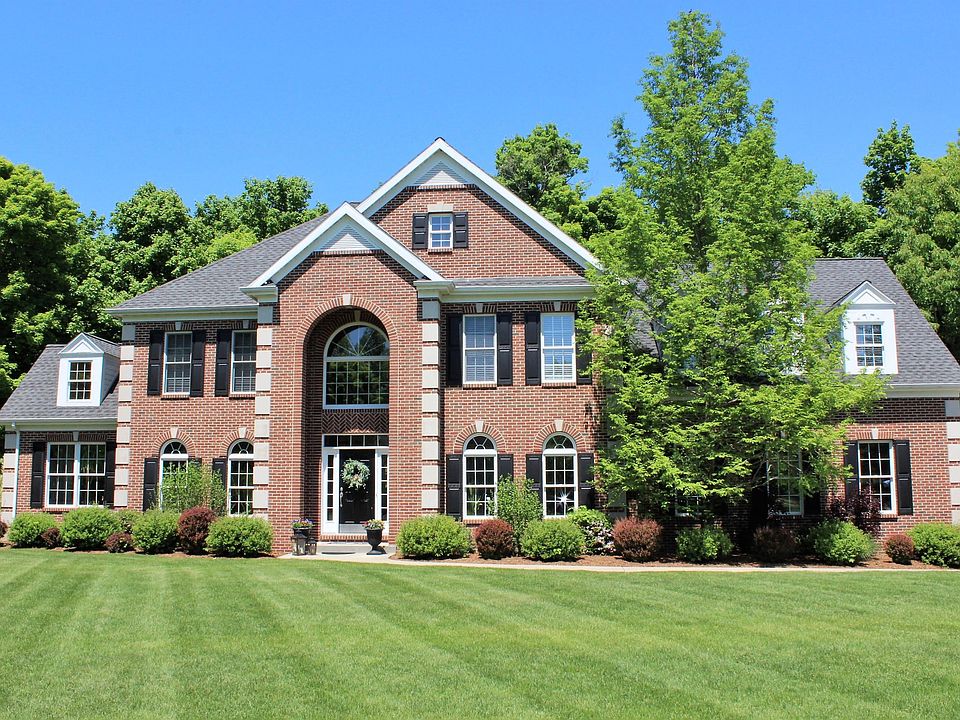 1st image of 1735 Stockbridge Dr