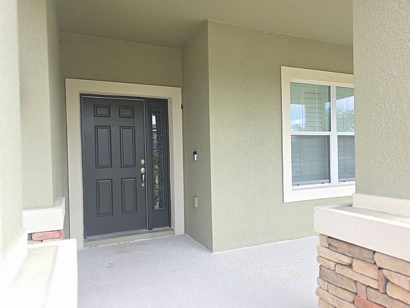 3rd image of 17545 Buckingham Garden Dr