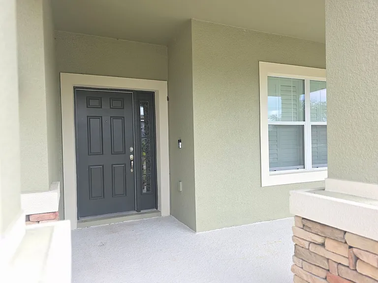 17545 Buckingham Garden Dr — Photo 3
