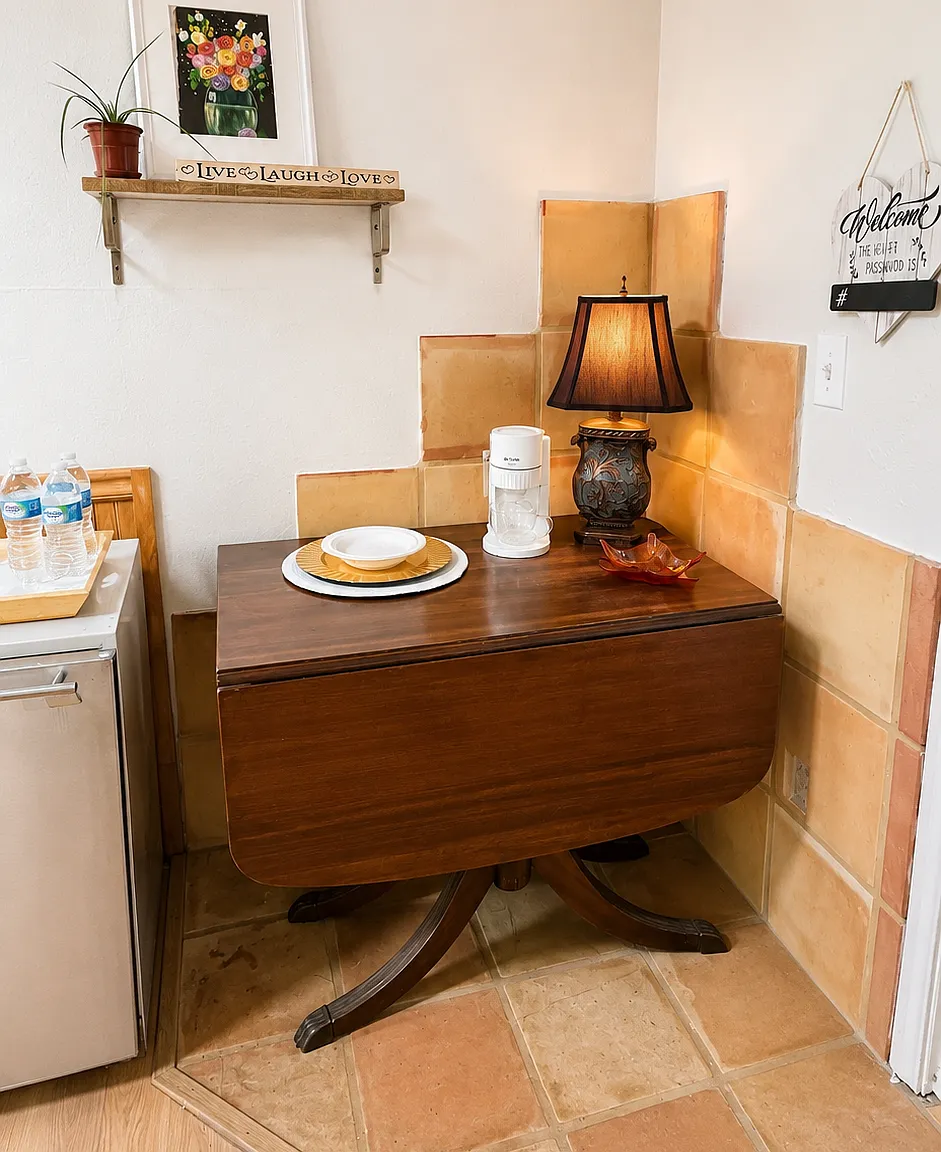 Studio, 300 sqft, $1,095 — Photo 4