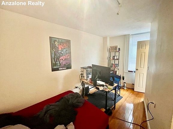 5th image of 340 North St APT 6