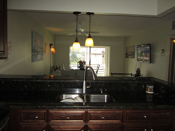 3rd image of 3501 Nw 47th Avenue #614