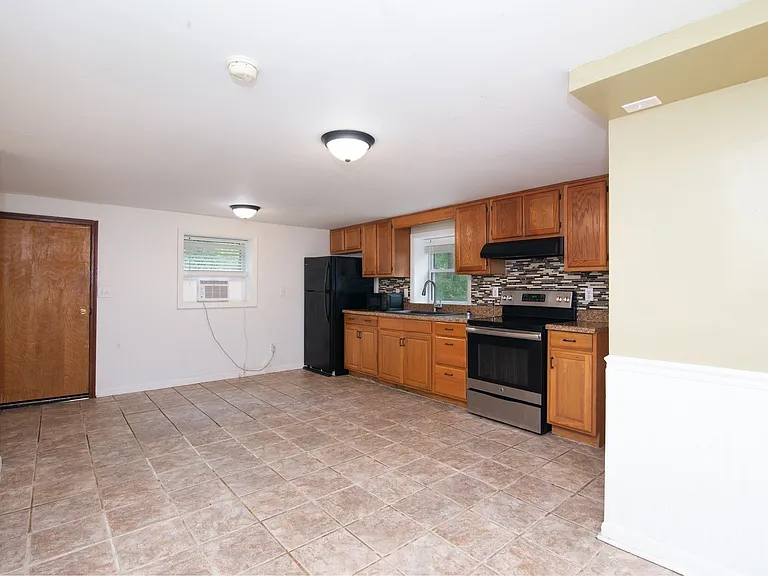 61 S Country Club Dr #A — Photo 12